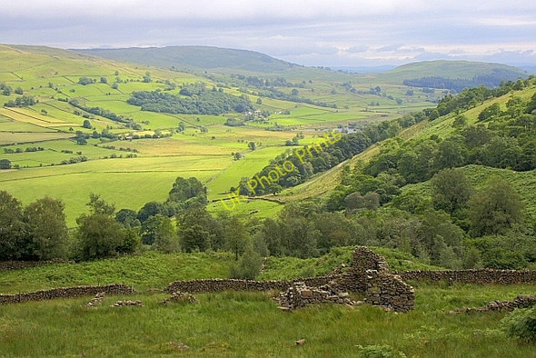 Photo 6"x4" Ruined Barn on the Garburn Pass Kentmere c2010