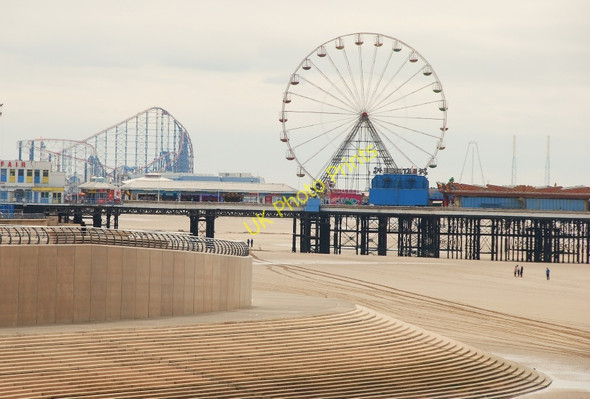 Photo 6"x4" Blackpool: The beach, sea wall and beyond Blackpool\/SD3136 c2010