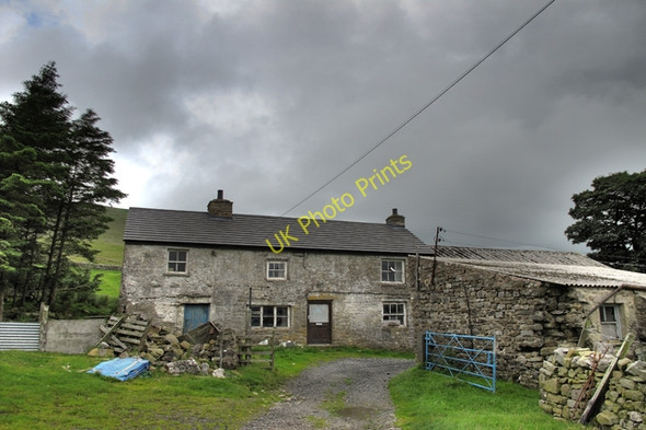 Photo 6"x4" Farmhouse Ellerbeck Chapel-le-Dale c2010