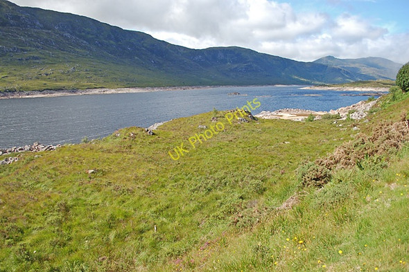 Photo 6"x4" North shore of Loch Cluanie Creag nam Peathrain c2010