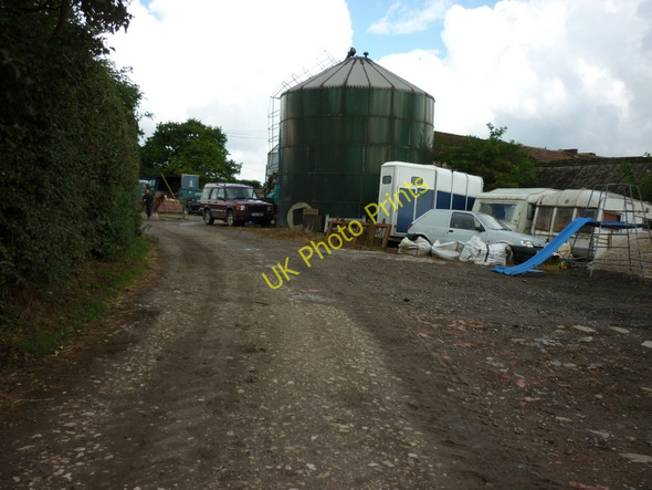 Photo 6"x4" A walk from Oulton Church #54 Arthursdale c2010