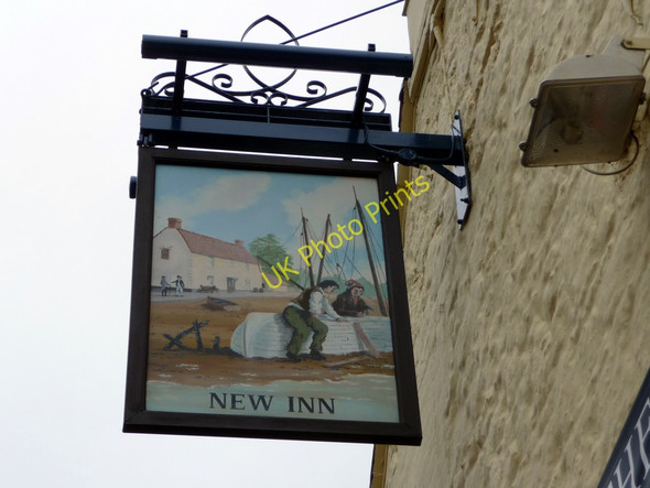 Photo 6"x4" Pub Sign, New Inn, Shalfleet, Isle of Wight Shalfleet c2010