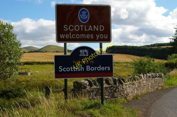 Photo 6"x4" Border Road Sign Kirk Yetholm c2010