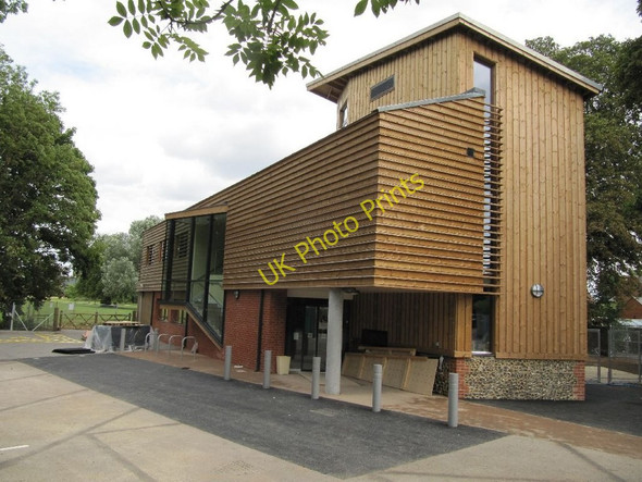 Photo 6"x4" Impressive building Pangbourne c2010