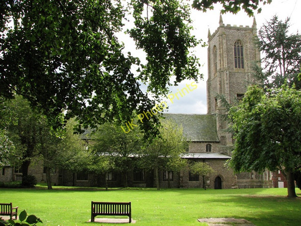 Photo 6"x4" The church of SS Peter and Paul in Fakenham Fakenham c2010