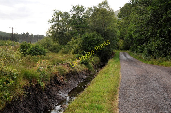 Photo 6"x4" Road up Glen Loy Muirshearlich c2010