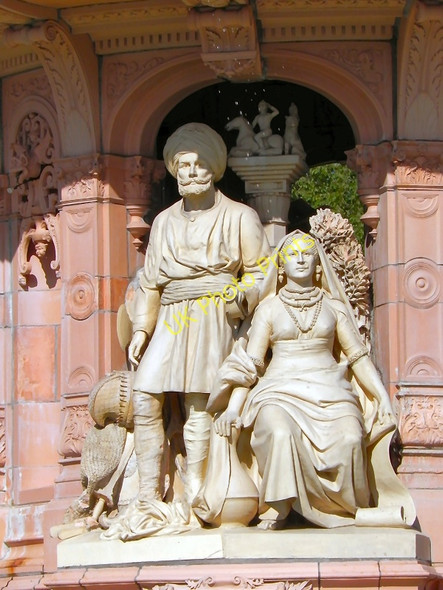 Photo 6"x4" Doulton Fountain, Colonial Group Glasgow c2010