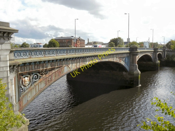 Photo 6"x4" River Clyde, Albert Bridge Glasgow c2010