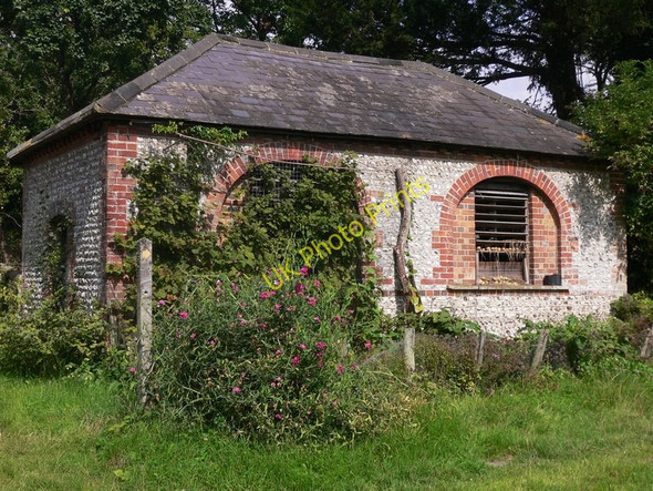 Photo 6"x4" Outbuilding at Manor Farm Duncton c2010