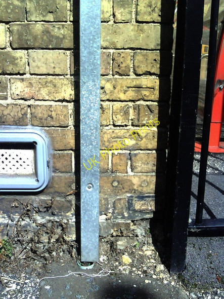 Photo 6"x4" Benchmark on New Hinksey CE Primary School, Vicarage Lane Oxford\/SP5106 c2010
