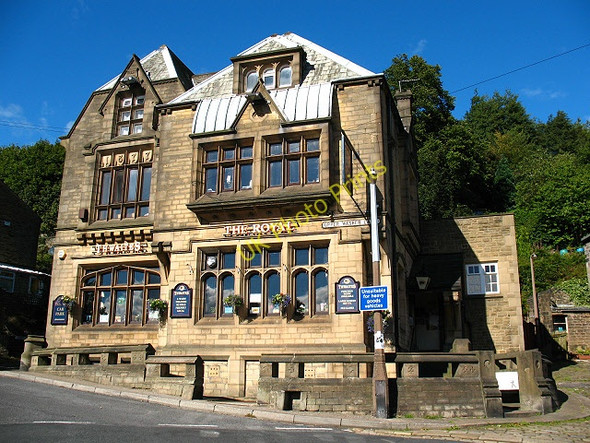 Photo 6"x4" The Royal pub, Upper Washer Lane Sowerby Bridge c2010