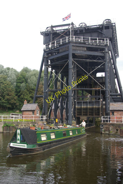 Photo 6"x4" Anderton Boat Lift Northwich c2010