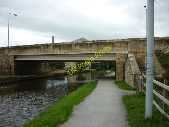 Photo 6"x4" Walking along the Leeds to Liverpool Canal #152 Shipley\/SE1437 c2010