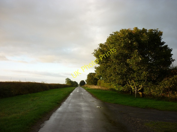 Photo 6"x4" Race Lane, from Wootton Dale farm track Burnham\/TA0517 c2010