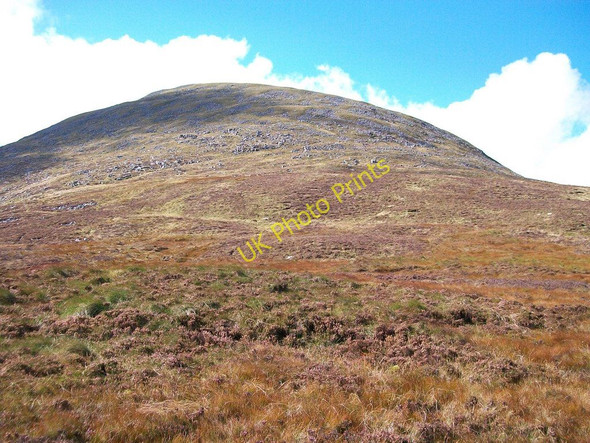 Photo 6"x4" The north-eastern slope of Slieve Donard rising above the summit plateau of Thomas's Mountain Newcastle\/J3732 c2010