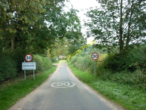 Photo 6"x4" Hatcliffe village sign Hatcliffe c2010