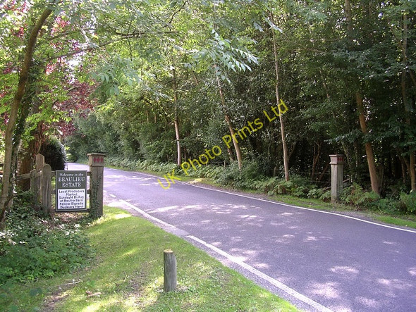 Photo 6"x4" The North Gate of the Beaulieu Estate, New Forest Beaulieu c2005