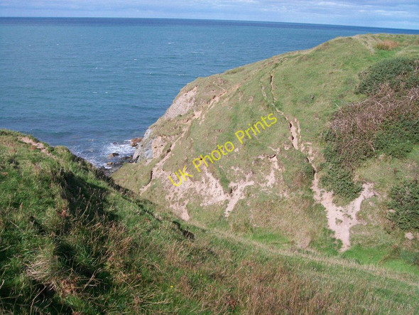 Photo 6"x4" V-shaped valley of Afon Gyfelan Morfa\/SH1933 c2010