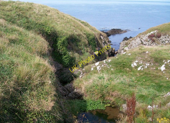 Photo 6"x4" Hanging Valley north-east of Penrhyn Melyn Porth Colmon\/SH1934 c2010