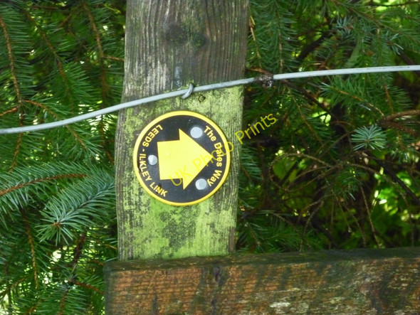Photo 6"x4" A sign for the Dales Way Eccup c2010