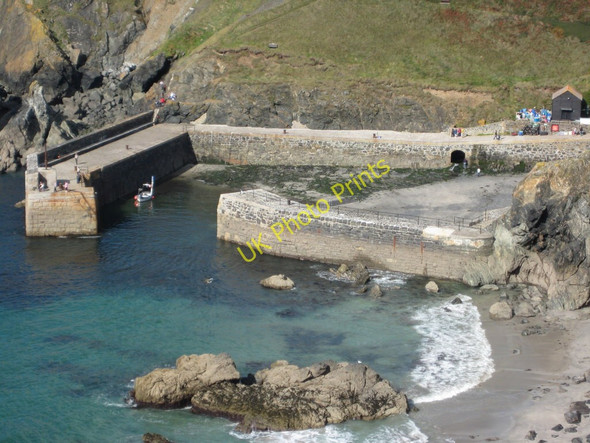 Photo 6"x4" Harbour walls, Mullion Cove Mullion Cove c2010
