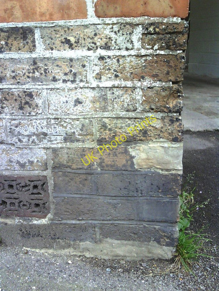 Photo 6"x4" Benchmark on #29 South Walks Road Dorchester\/SY6890 c2010