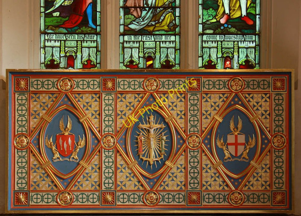 Photo 6"x4" St Bartholomew, Burstow, Surrey - Reredos Burstow c2010