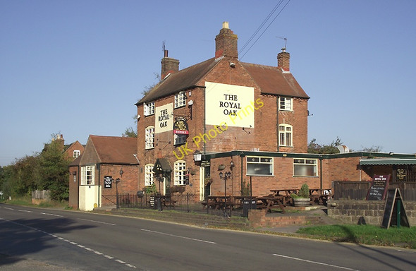 Photo 6"x4" The Royal Oak at Halfpenny Green, Staffordshire Halfpenny Green c2010