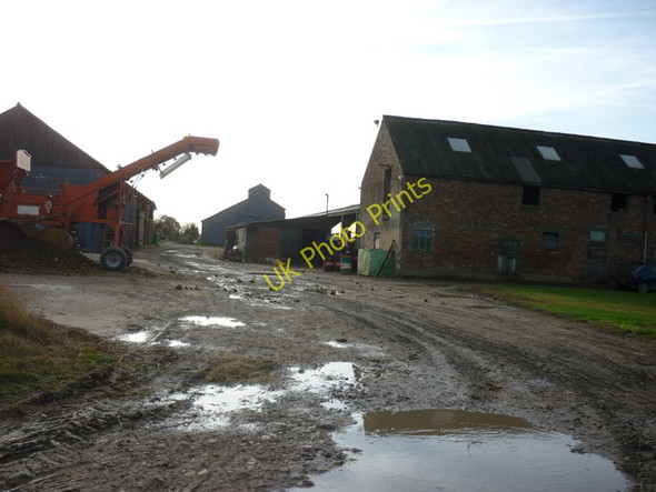 Photo 6"x4" Lowgate Farm on Lowgate, Balne Balne c2010