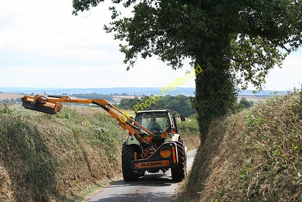 Photo 6"x4" Shobrooke: trimming a roadside hedgebank Crediton c2006