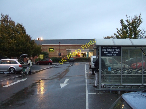 Photo 6"x4" Marks and Spencer store, Newport Newport\/SZ4988 c2010