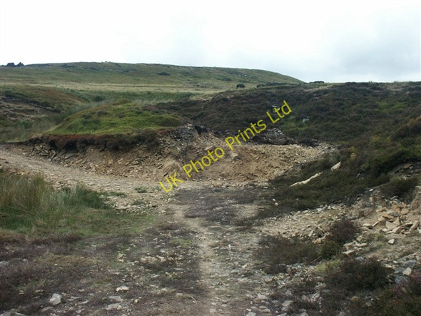 Photo 6"x4" Small quarry, near Tom Heys Farm Brookhouses\/SK0289 c2006