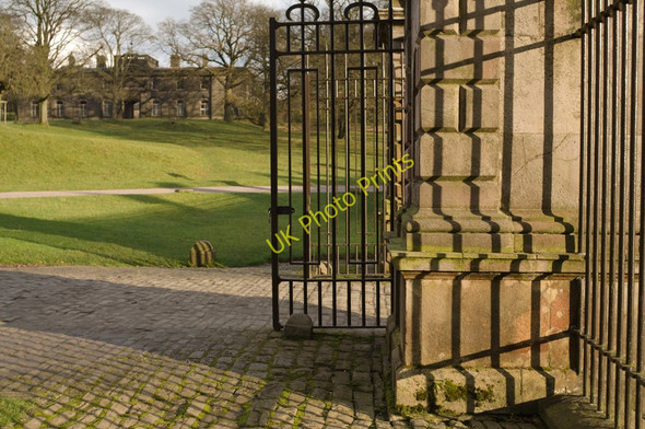 Photo 6"x4" Entrance Gates, Lyme Hall Danebank c2010