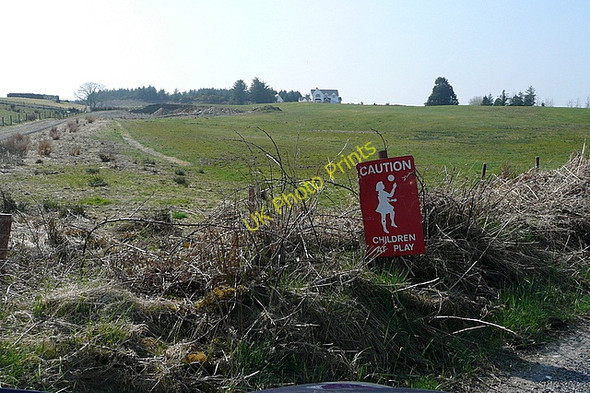 Photo 6"x4" Children at play Kilmaley c2010