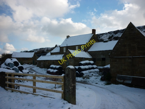 Photo 6"x4" Browside Farm at Stoupe Brow Fylingthorpe c2010