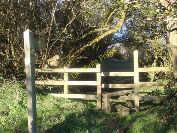Photo 6"x4" Sticil Bigyn \/ Bigyn stile Burry Port\/Porth Tywyn c2010