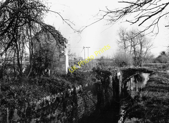 Photo 6"x4" Wildmoorway Lower Lock and ruins of cottage (October 1980), Thames & Severn Canal Cerney Wick c1980