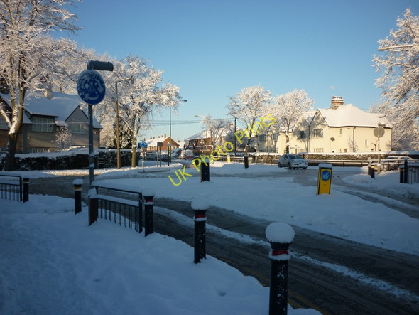 Photo 6"x4" The mini roundabouts on James Reckitt Avenue Kingston upon Hull c2010