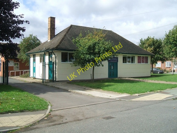 Photo 6"x4" Long Knowle Library Wednesfield c2006