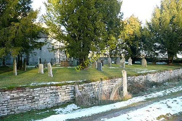 Photo 6"x4" Churchyard at Hardwicke Hardwicke\/SO2643 c2010