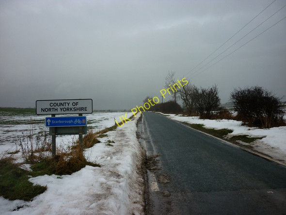 Photo 6"x4" Entering North Yorkshire from East Yorkshire Burton Fleming c2010