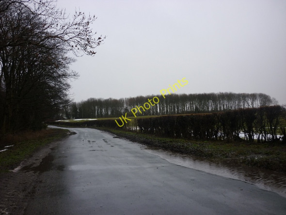 Photo 6"x4" Heading north towards Rise Rise\/TA1542 c2010