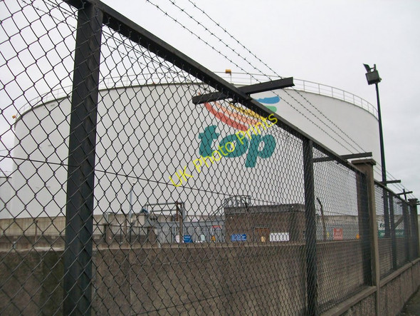 Photo 6"x4" Giant tank at the Top Tank Farm, Tolka Quay Road Irishtown\/O1833 c2010