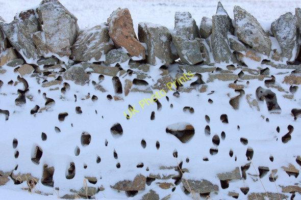 Photo 6"x4" Honeycomb snow on a dyke, Baltasound Baliasta\/HP6009 c2010