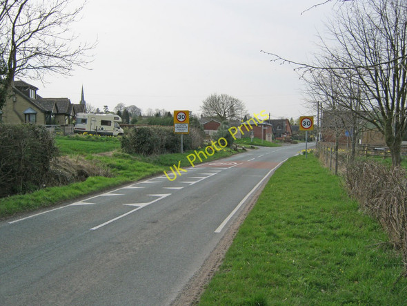 Photo 6"x4" Entering Clifton Campville Clifton Campville c2010