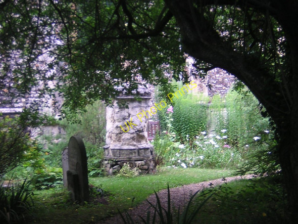Photo 6"x4" Cambridge: St Botolph's churchyard Cambridge\/TL4658 c2009