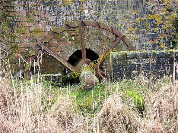 Photo 6"x4" Six Mile House drainage mill - scoop wheel remains Runham c2011