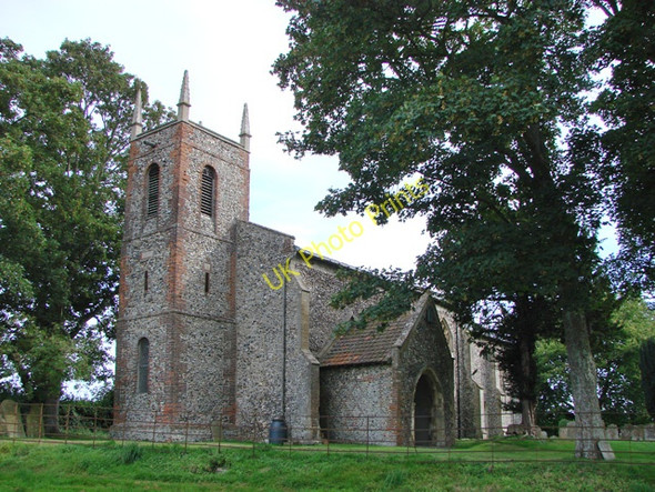 Photo 6"x4" Carleton Forehoe St Mary's church Carleton Forehoe c2009