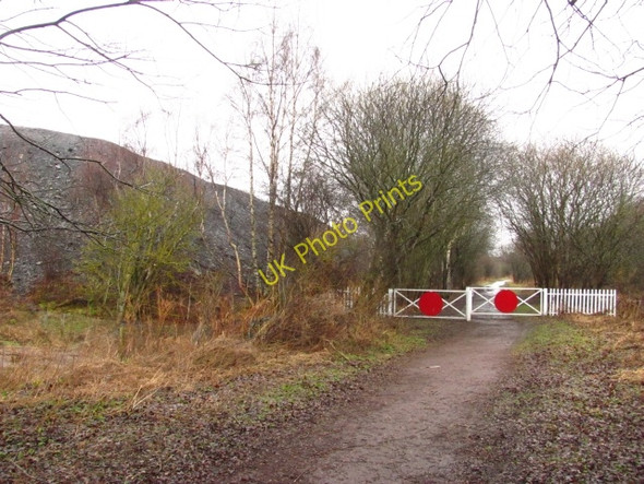 Photo 6"x4" Pencaitland Railway Walk Ormiston\/NT4169 c2011