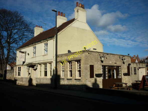 Photo 6"x4" The Falcon, Tadcaster Tadcaster c2011